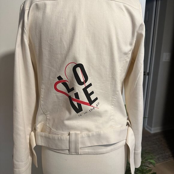 Diana Vapsve 'Love is in the Air" European Jacket - Picture 2 of 6